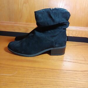 New Directions Women's Cassie Back-Zip Slouch Ankle Booties Black Size 6